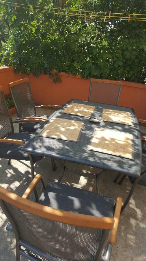 Apartments Mira Biograd Na Moru Exterior photo