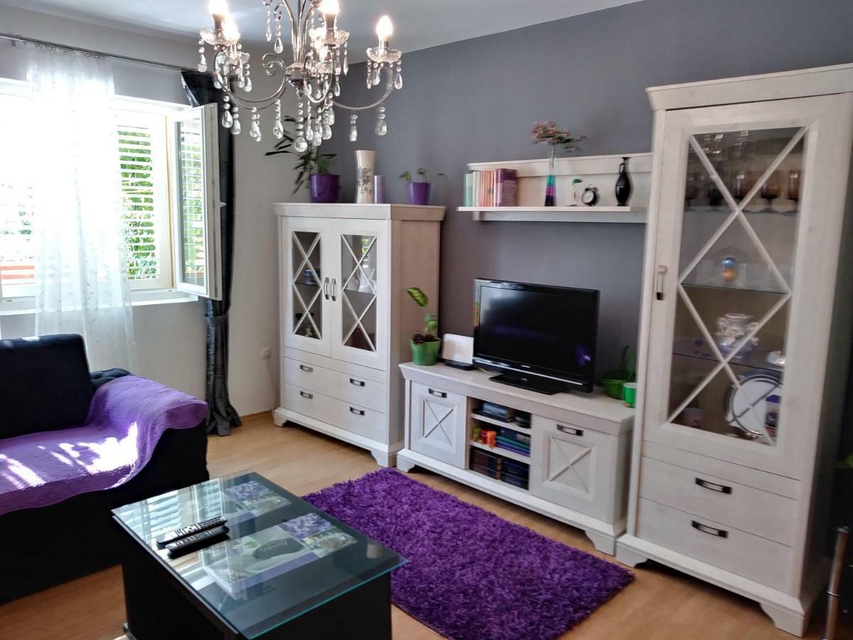 Apartments Mira Biograd Na Moru Exterior photo